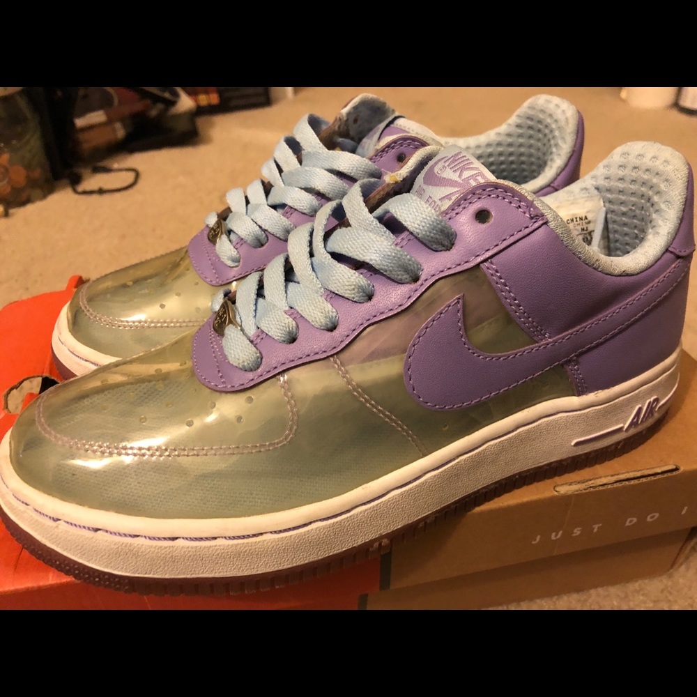 WMNS Air Force 1 Invisible